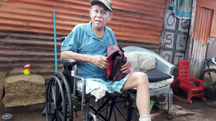 Entregan sillas de rueda a personas con discapacidad en Tipitapa