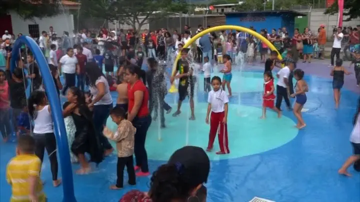 Familias estelianas parque comunidad
