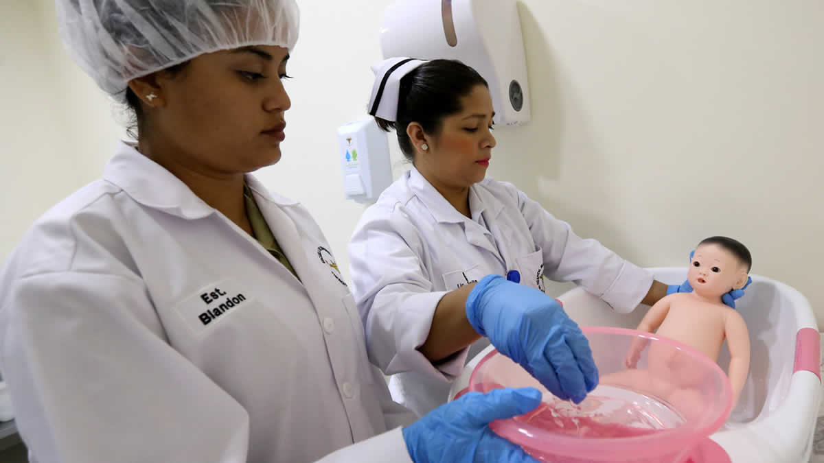 Hospital Escuela Militar Dr. Dávila introduce la simulación en la enseñanza médica
