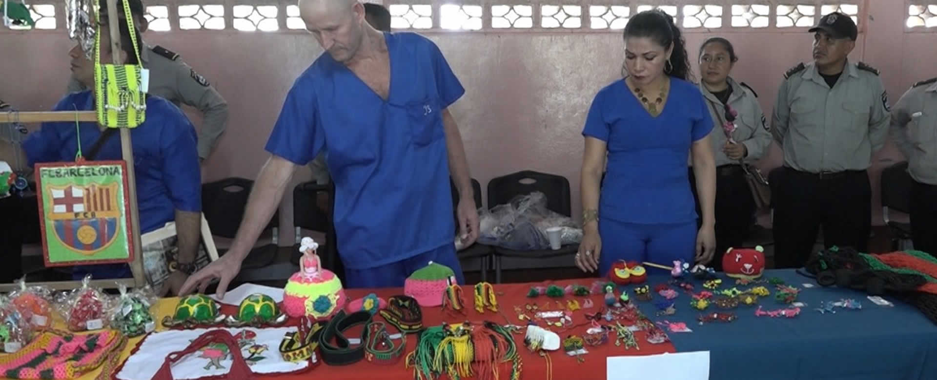 II Feria de artesanías en el Sistema Penitenciario La Modelo