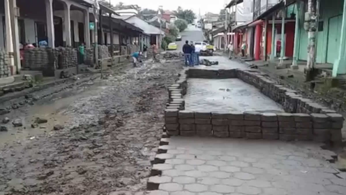 Inicia la rehabilitación vial de la Calle Central en la Ciudad Minera 