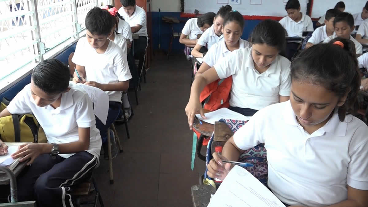 Inició el certamen escolar “Aprendiendo con Calidad”