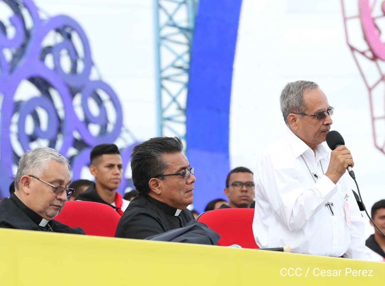 Líderes religiosos transmiten mensaje de Paz en el 40/19