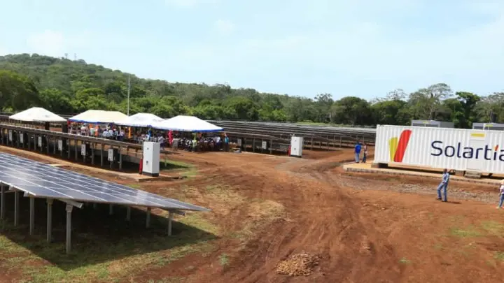 Planta solar Corn Island