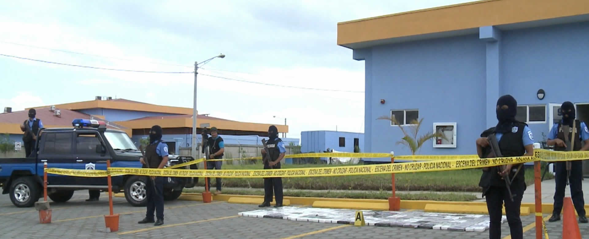Policía Nacional encuentra tacos de cocaína en Salinas Grandes, León