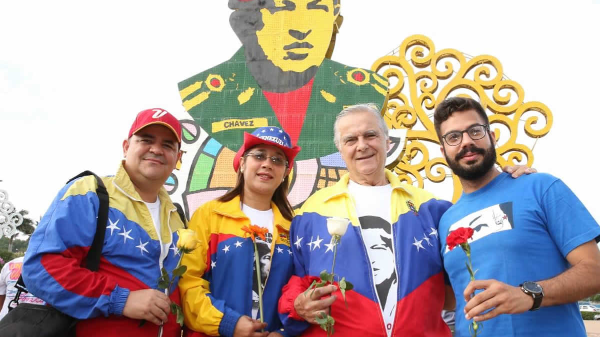 Pueblo Nicaragüense conmemora el natalicio del Comandante Hugo Chávez