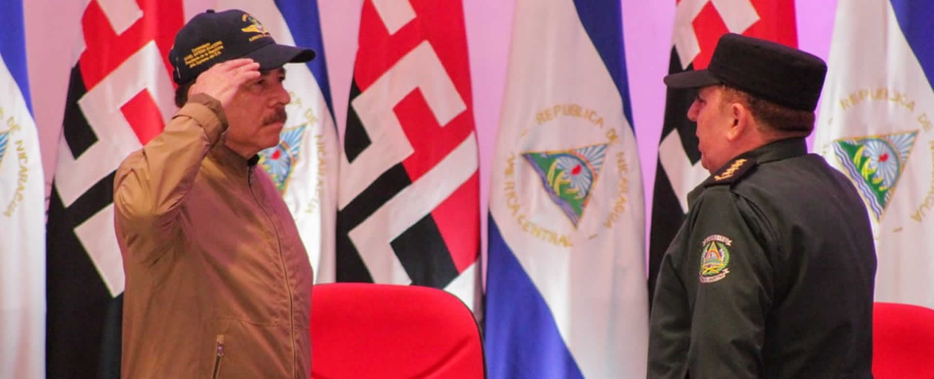Cmdt. Daniel: Tenemos una fuerza aérea pequeña, pero con un espíritu grande