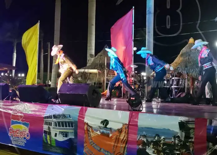 Vigilia sandinista en el Puerto Salvador Allende previo al aniversario 40