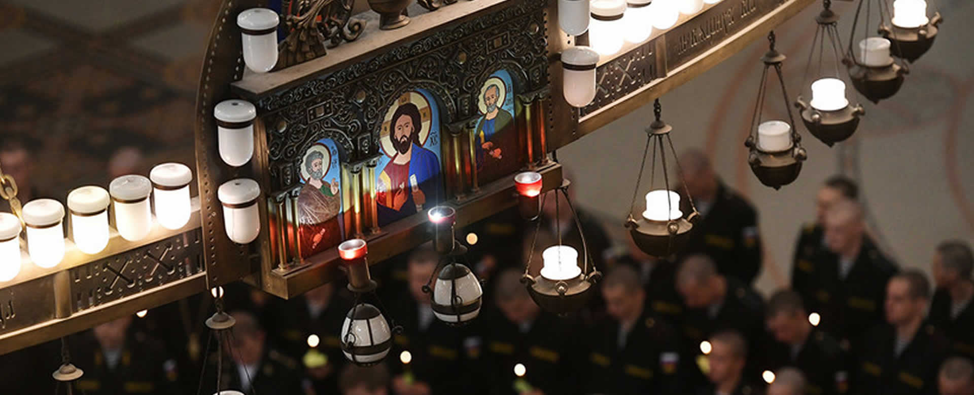 Emotiva condecoración póstuma a los marineros fallecidos en el incendio en un sumergible ruso