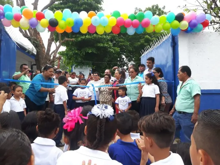 Estudiantes de Chinandega inician clases en mejor ambiente escolar