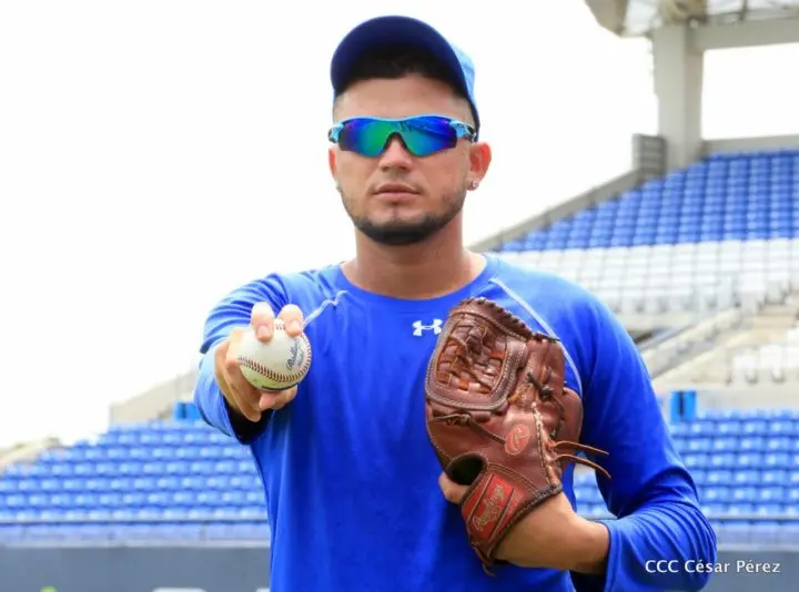 Fidencio Flores será el abridor del primer juego de la Serie internacional