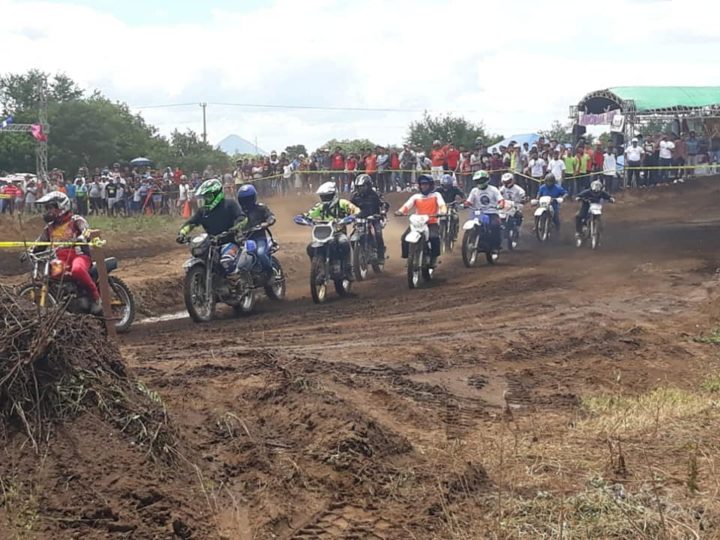 Leoneses estrenan nueva pista de Motocross "La Cieba"