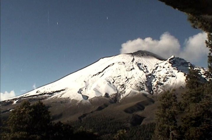 México en alerta por explosiones del Volcán Popocatépetl