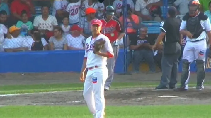 León inicia con el pie derecho la serie semifinal ante Matagalpa