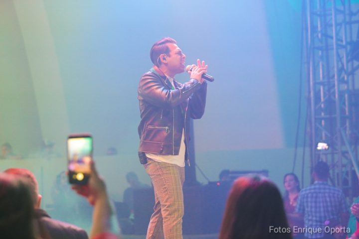 Adoración y avivamiento se vivió en el concierto de Lowsan Melgar