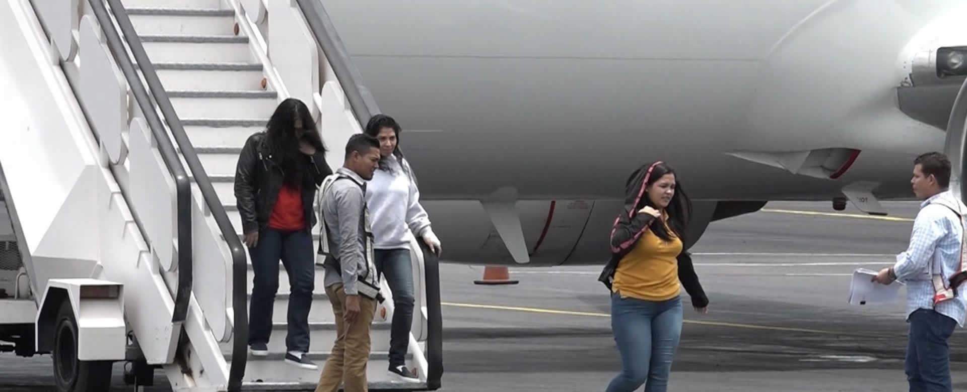 Continúan llegando más nicaragüenses deportados de Estados Unidos