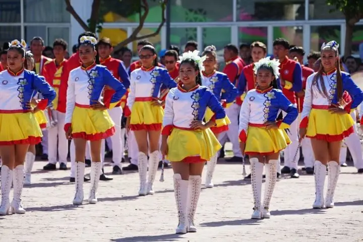 Estudiantes del distrito IV y VI de Managua participan en Desfile Patrio