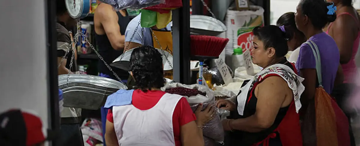 Feria Solidaria continua en el Mercado Oriental este fin de semana