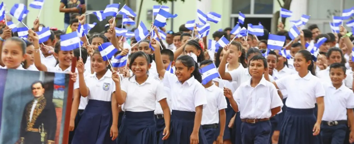 MINED realiza certamen de pintura y muralismo en colegios del Distrito VII
