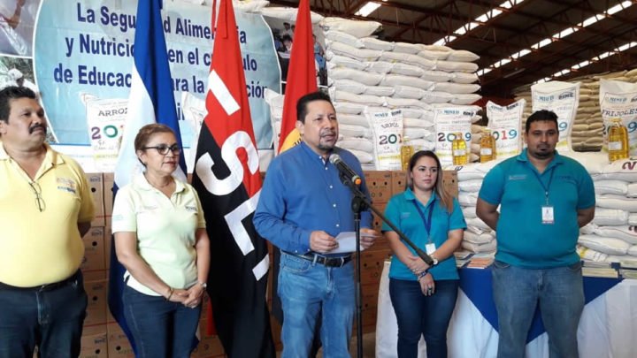 MINED merienda escolar distribución