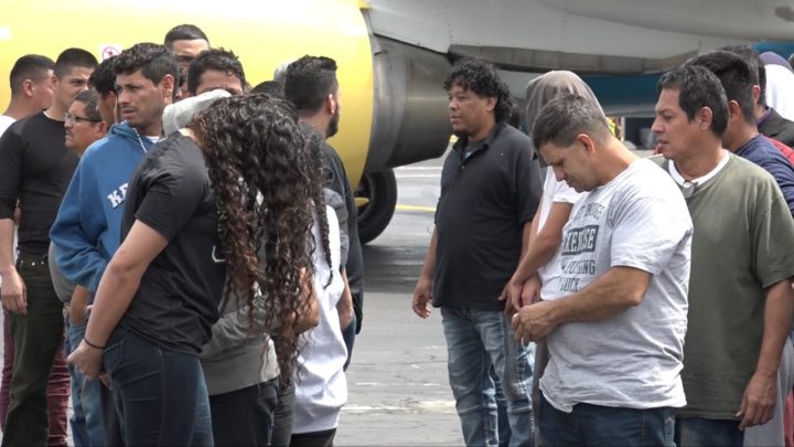 Más nicaragüenses regresan deportados de Estados Unidos