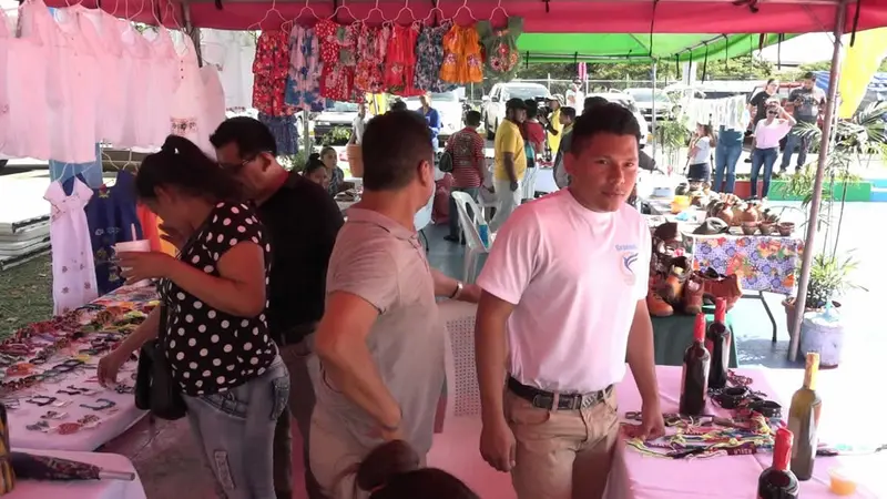 Protagonistas participan del Festival Cultural Agostino en el Puerto Salvador Allende