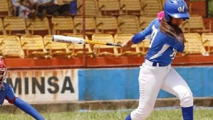 Selección femenina béisbol triunfo 