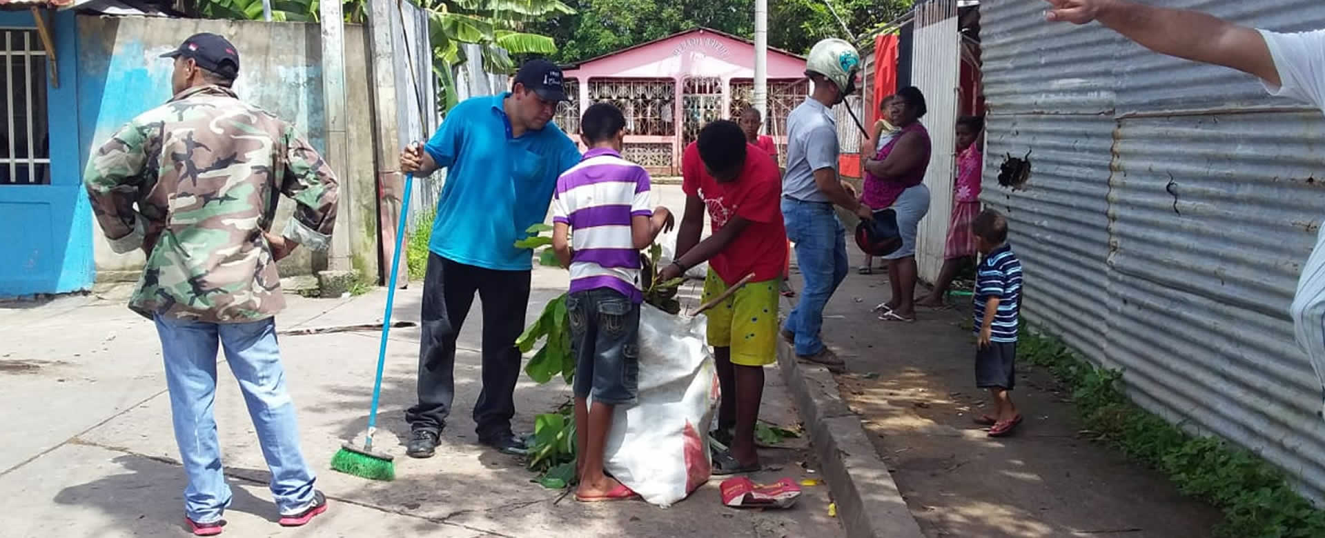 Bluefields realiza intensa jornada de eliminación de criaderos de zancudos