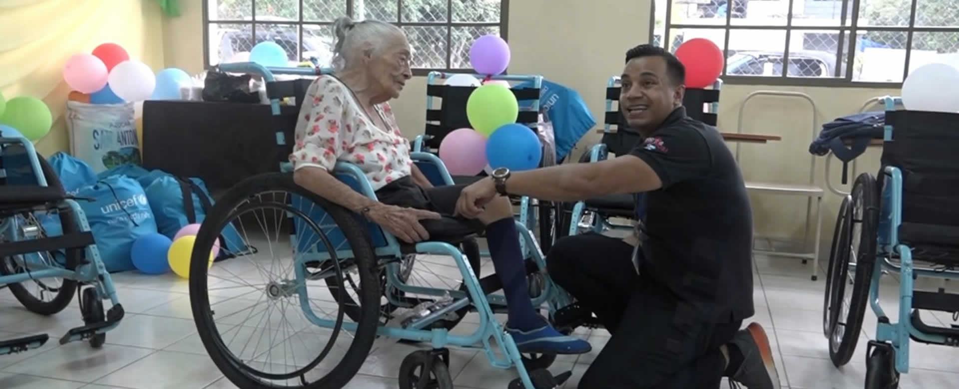 Pacientes con discapacidad física de Estelí, reciben medios auxiliares