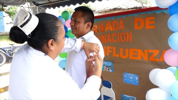Familias de Masaya acuden a la II Jornada Nacional de Vacunación