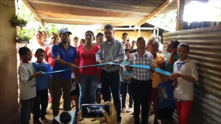 Habitantes de la comunidad "Plan Fresco" gozarán de energía eléctrica