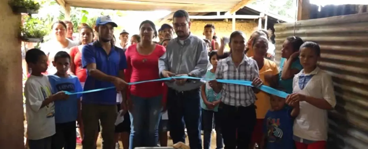 Habitantes de la comunidad "Plan Fresco" gozarán de energía eléctrica