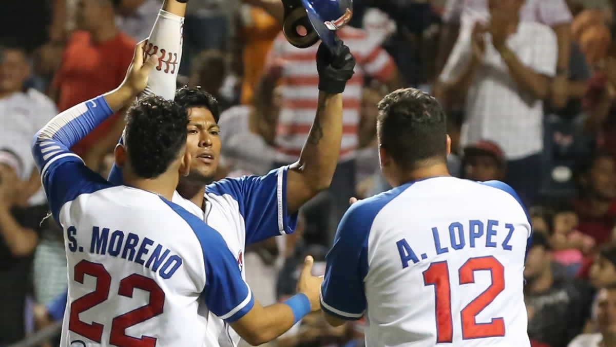 Bóer receta lluvia de jonrones a los Dantos y empatan la serie semifinal