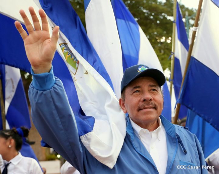 ¿Por qué Daniel es el líder de la Revolución Sandinista?