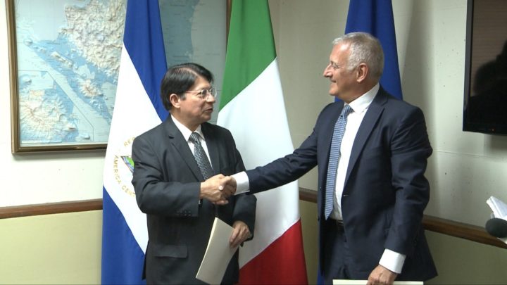 Embajador de Italia presenta Cartas Credenciales ante Cancillería