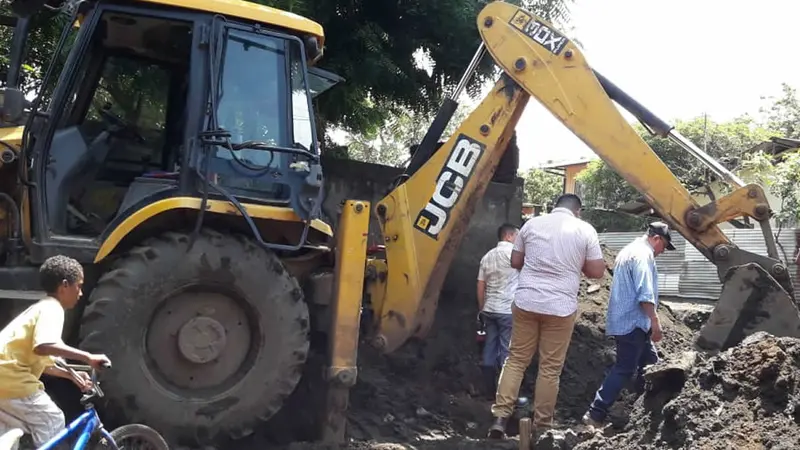 Fuertes lluvias afectan las calles y viviendas de los barrios en Managua