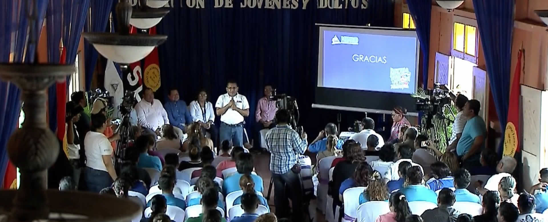 MINED presenta estrategia para fortalecer el Programa de Educación de Adultos