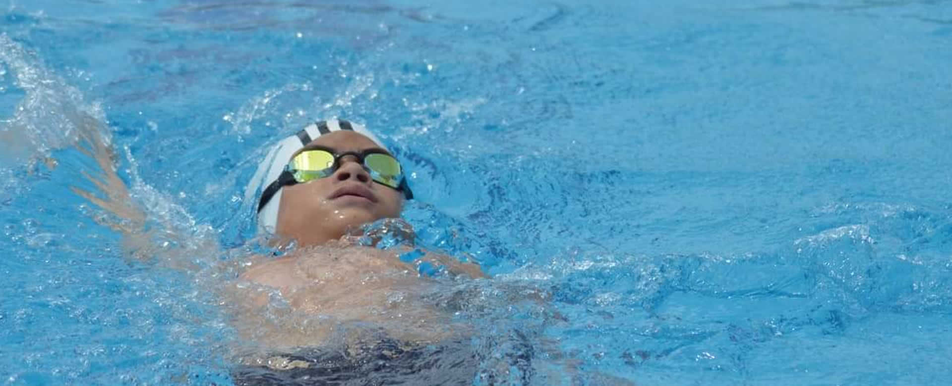 Club de los Delfines se lleva 16 récords en el Campeonato de Piscinas Cortas