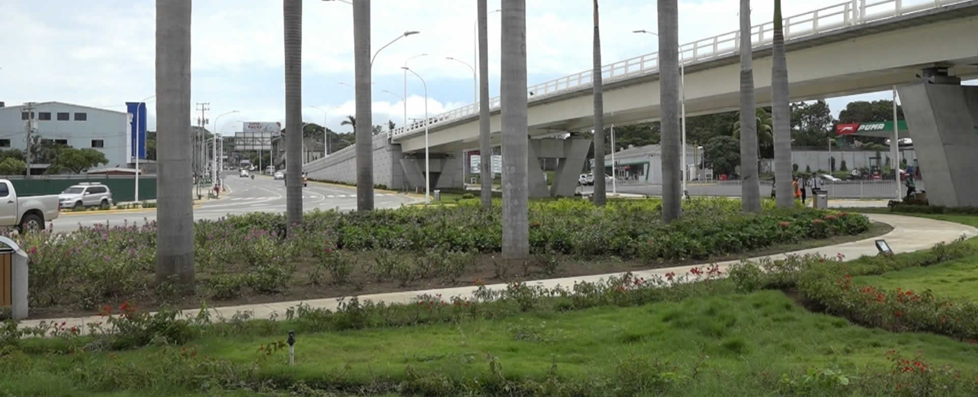 Pista Juan Pablo II contará con un inmenso corredor natural de 25 mil árboles