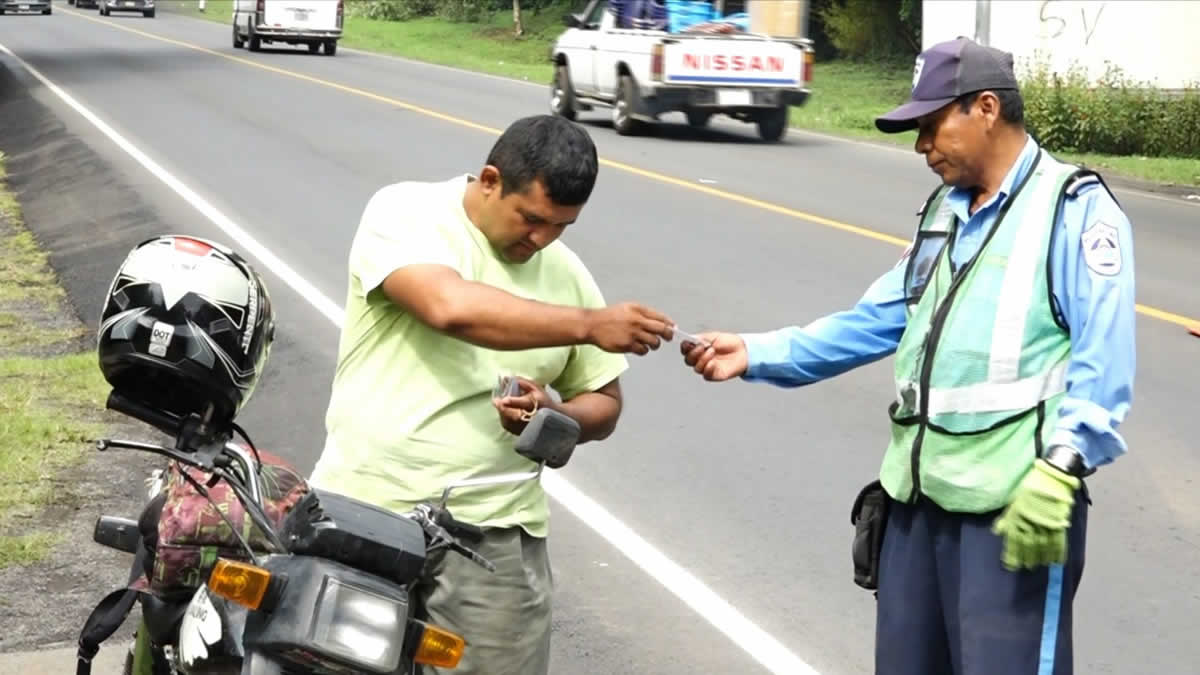 Policía Nacional establece plan retén en las vías de Masaya