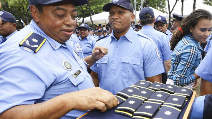 Policía Nacional oficiales Managua