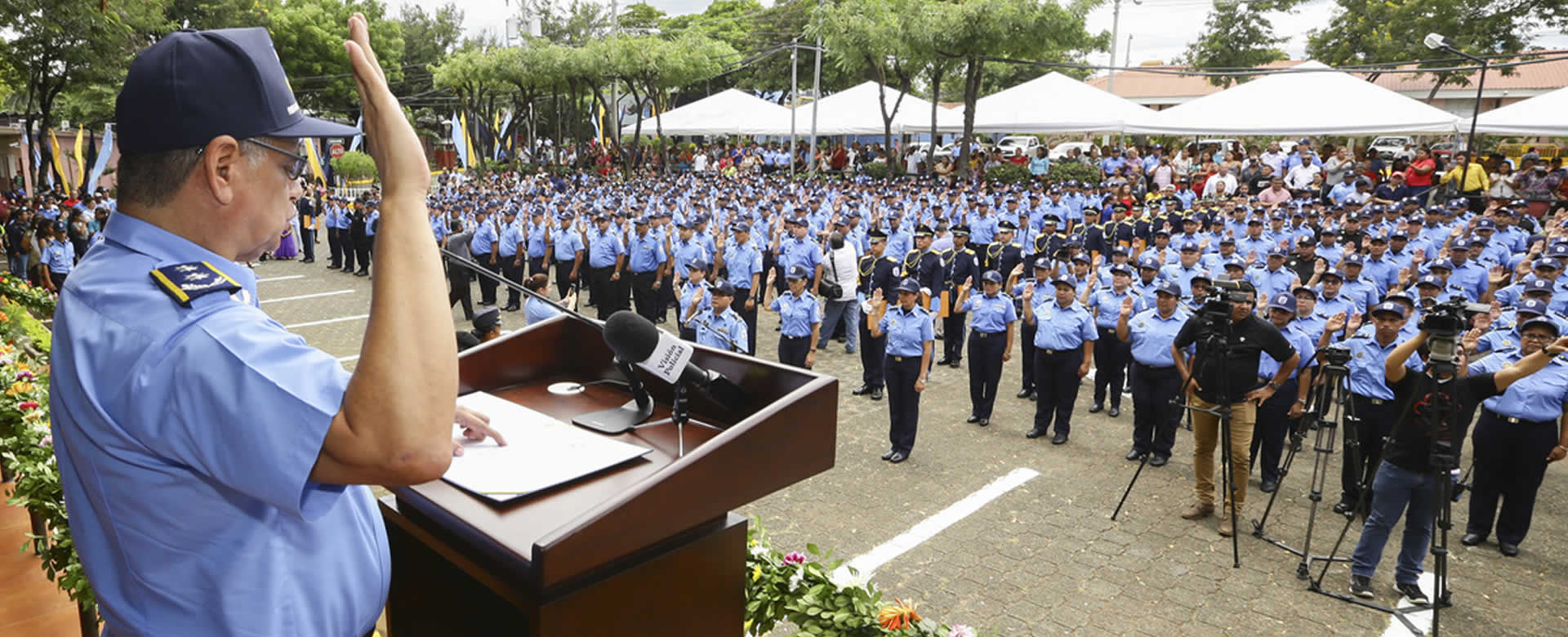 Policía Nacional asciende a más de 400 oficiales en Managua