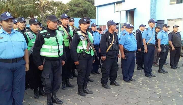 Policía de Jinotega celebra su 40 aniversario con alegre diana