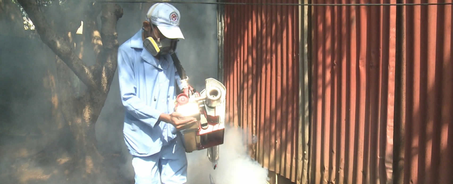 MINSA realiza jornada de fumigación en el barrio Carlos Núñez