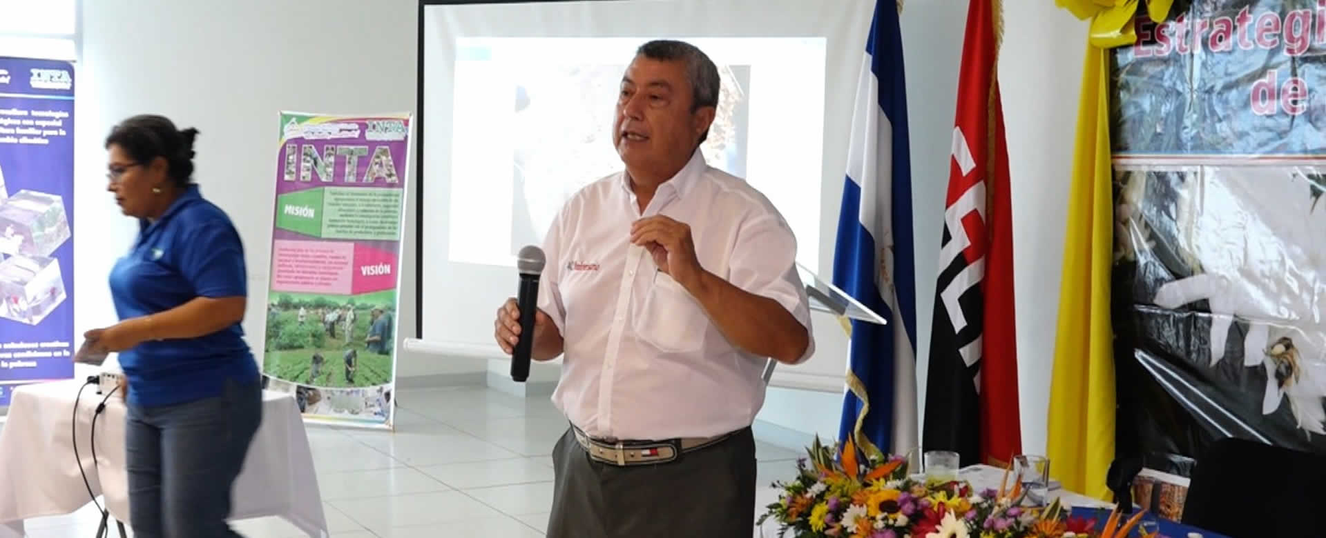 Técnicos del INTA se capacitan en elaboración de productos a base de frutas