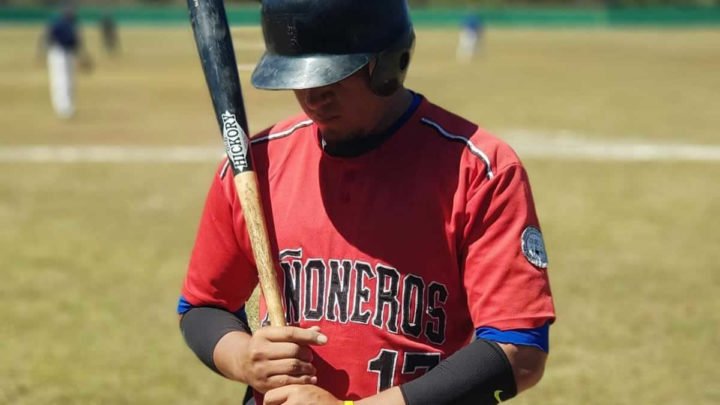 El béisbol nicaragüense está de luto con la partida física de Jorge Luis López