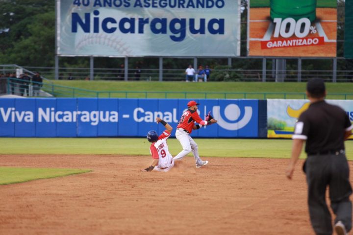 Indios del Bóer lograr su primer victoria en esta serie final del Pomares