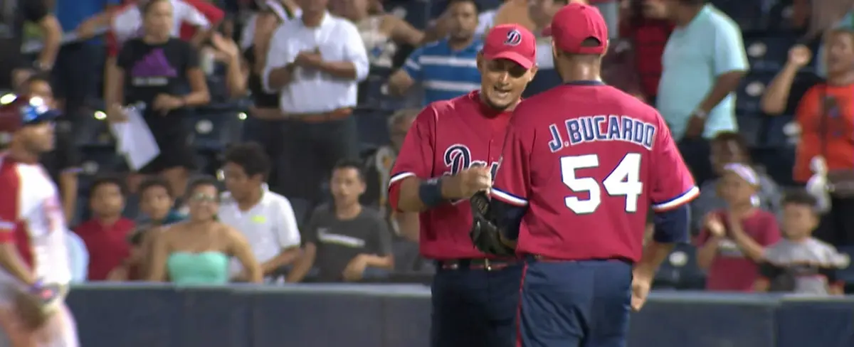 La Maquinaria Roja le gana primer partido a los Indios del Bóer