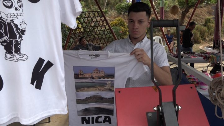 Jóvenes emprendedores destacan en el Parque Nacional de Ferias