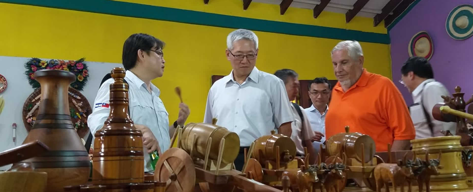 Misión de Taiwán conoce el trabajo del proyecto OTOP en Masaya